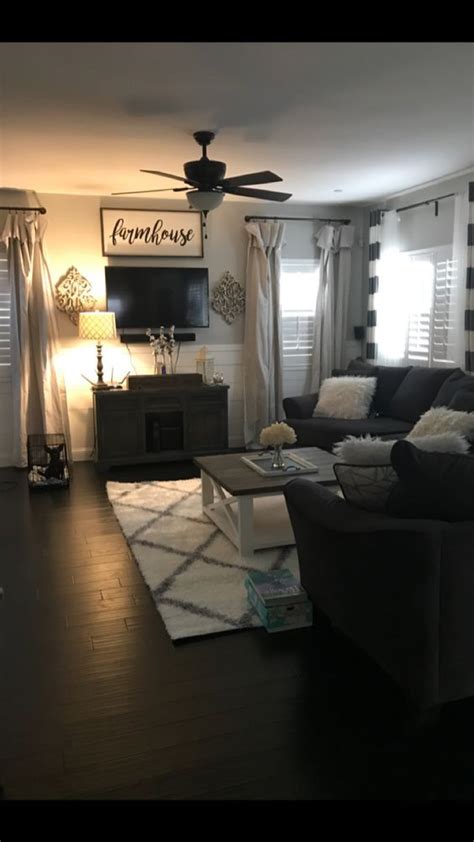 #Cute #home decor Outstanding Home Decor Ideas | Farm ... Although adding more décor elements into a small room may seem counterintuitive, macdonald explains that certain pieces can work to open up any tiny space and even make it appear larger.