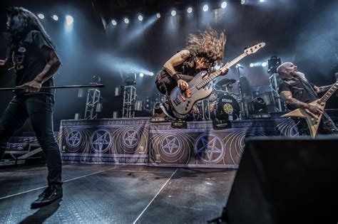 Die malaysische regierung ist gegen die. Anthrax Live In 10 Stunning Photos - Artist Waves - a ...