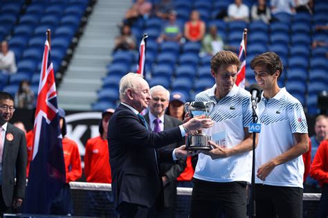 Herbert/mahut lose the point with a backhand forced error. Nicolas Mahut et Pierre-Hugues Herbert, vainqueurs ...