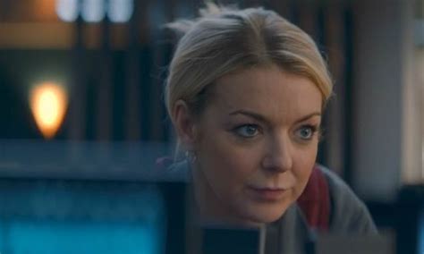 Sheridan Smith Fans Spot Major Blunder In Her New Drama Cleaning Up Daily Mail Online