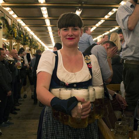 Tight Dirndls Heavy Beers And Grabby Hands The Life Of An Oktoberfest Waitress Oktoberfest