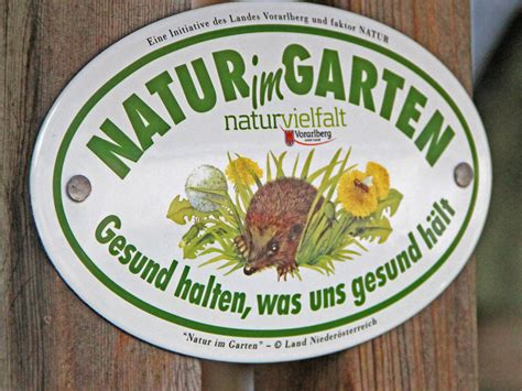 Nearby dining options include cafe bar bistro foglwuid (2.1 mi), hofwirth zur post (3.8 mi), and hotel sonnleiten (4.6 mi). Werden auch Sie „Natur im Garten" Plakettenbesitzer/in ...