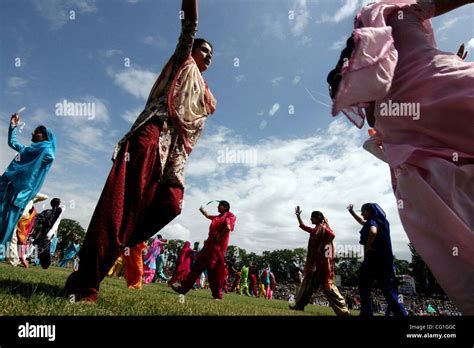Kashmiri College Girls Perform A Traditional Dance During Indias