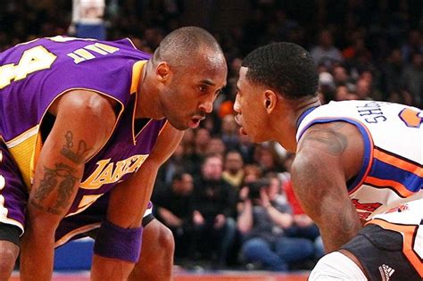 Knick jeremy lin spins around lakers point guard derek fisher. Jeremy Lin Upstages Kobe Bryant As Lakers Lose To Knicks