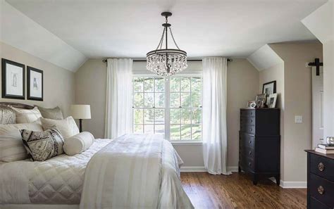 The master bedroom is a place we all reach when it's time to relax and chat with our partners. 20+ Serene And Elegant Master Bedroom Decorating Ideas