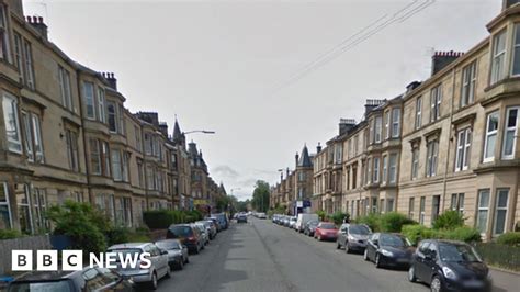 Murder Inquiry Over Decomposed Body In Glasgow Flat Bbc News