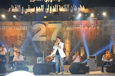 08 نوفمبر 2009 عدد الزيارات : صور.. إيمان البحر درويش يتألق فى حفله بمحكى القلعة - عين