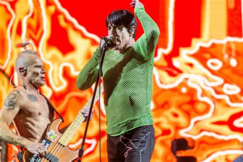Red Hot Chili Peppers Op Rock Werchter 2023 “meteen Het Bed In Als
