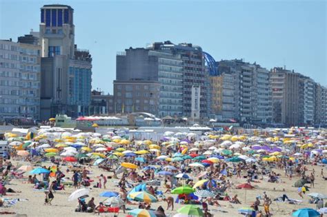 Oostende belgie belgium ostend beach plaża ostend bélgica belgien belgique belgian sea strand zee. Urlaub in Belgien: Der Strand ist (nicht) für alle da
