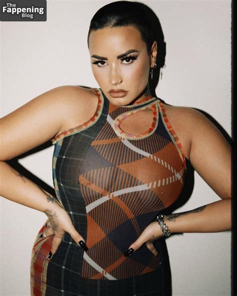 Demi Lovato Nude Sexy Collection Photos TheFappening