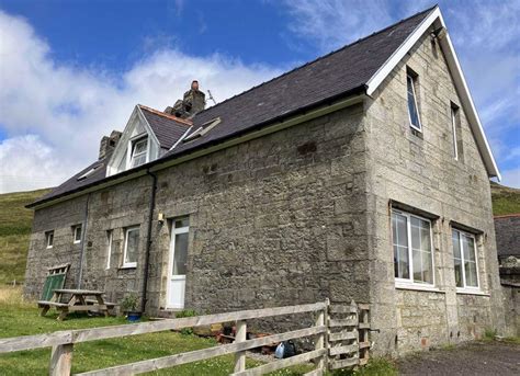 Strathaird Isle Of Skye 2 Bed Apartment £165000
