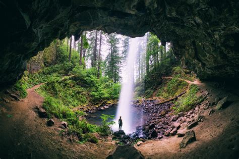Walk Behind This Beautiful Waterfall In Oregon