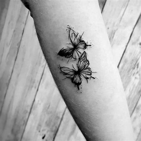 Tatuajes De Mariposa Minimalistas Ideas Bonitas Y Elegantes Para Tu Piel