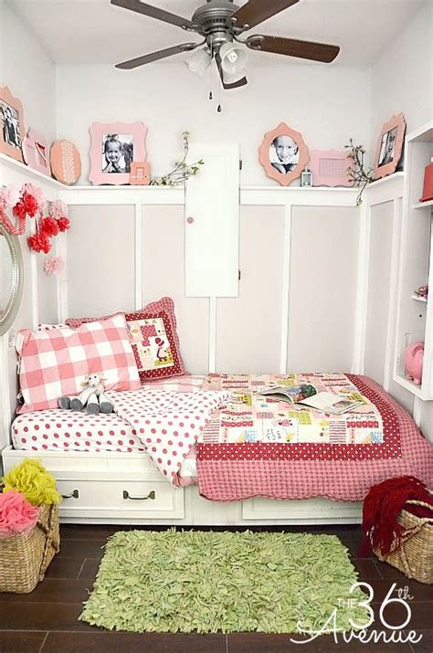 Decorating a kiddies bedroom can be expensive when it comes to. How to Decorate a Small Bedroom | Bedroom decor, Girls ...