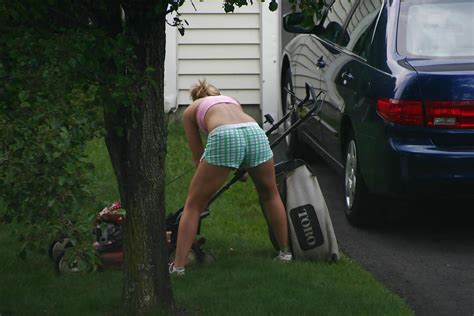 Neighbor Mowing Her Lawn Porn Pictures Xxx Photos Sex Images 341583 Pictoa