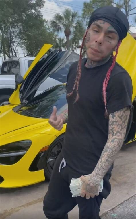Rapper Tekashi 6ix9ine Washes Cars On His Birthday Gives Workers 50k