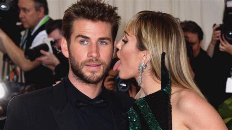Why Did Miley Cyrus Split From Liam Hemsworth Youtube