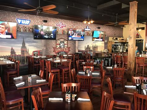 6810 shoppes at plantation dr. Downtown Fort Myers Restaurant | United Ale House | Fine Menu