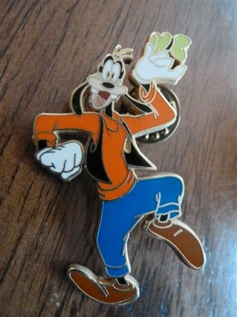 Disney Official Trading Pin Disney Goofy Ebay