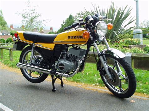 Suzuki X5 200cc New Era Motorcycle Restorations