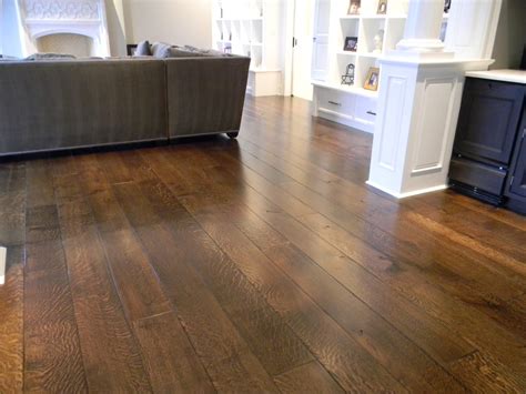 Harvested from the best regions in the world, the ohio river valley and western new york, our rift and quartersawn white oak grow patiently in the colder climates which nurture tight growth rings and nutty brown, cocoa hues. White Oak Flooring - Balsam Wide Plank Flooring