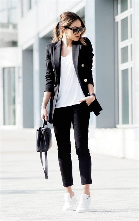 14 ideas to wear your black blazer in spring outfits page 6 of 13