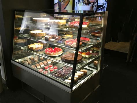Check spelling or type a new query. Cake Display Case for sale in UK | View 51 bargains