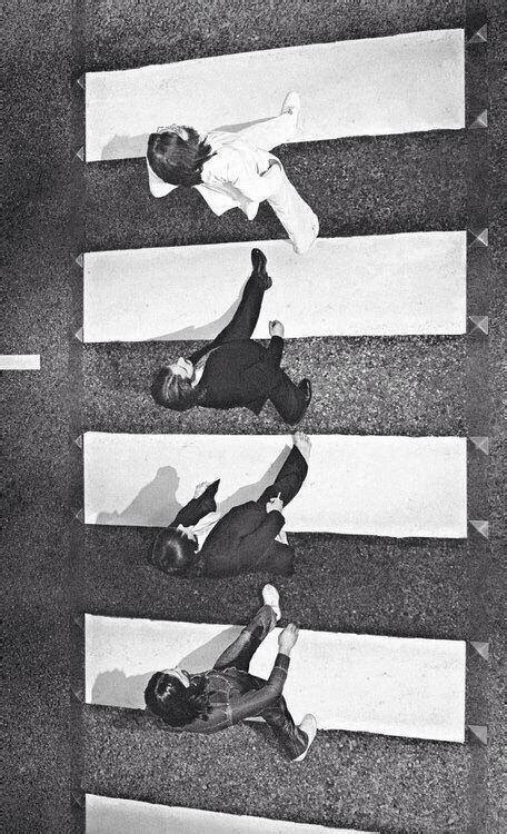Overhead Shot Of The Beatles Crossing Abbey Road 1969 Roldschoolcelebs