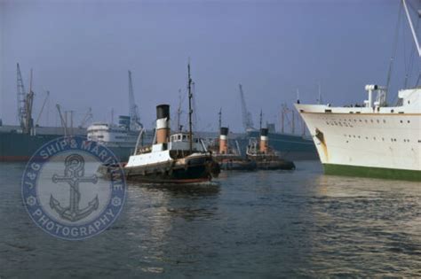 Alfred Alexandra Towing Tug Passing Aureol In Liverpool Docks 6x4 10x15 Photo Ebay