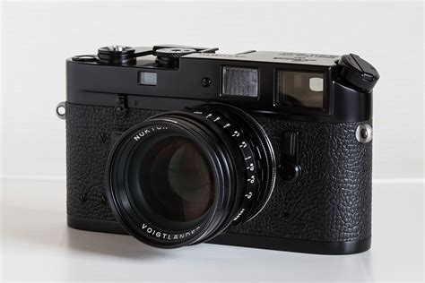 ぞ知るセカイ (2) 神羅万象 (5) 私がモテないのはどう考えてもお前らが悪い! ライカM4購入に学ぶ、クラシックカメラの賢い買い方