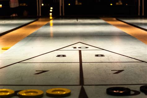470 Shuffleboard Game Stock Photos Pictures And Royalty Free Images
