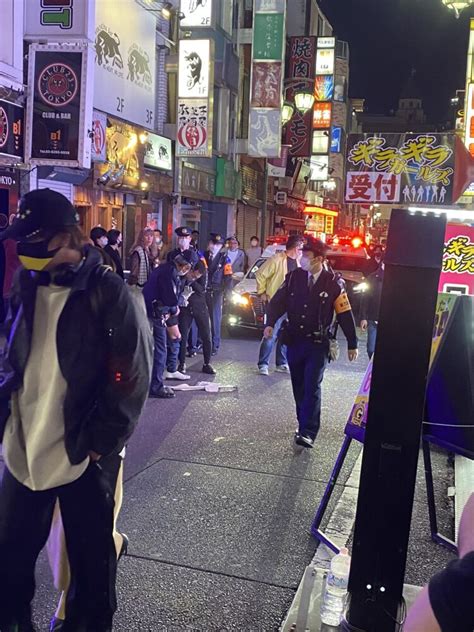 「めちゃくちゃ叫んでて怖かった」東京都新宿区歌舞伎町 職安通りの近くでヤクザ同士の乱闘事件、銃器対策部隊や機動隊と警察が大量集結スマブラ状態3月23日 まとめ部