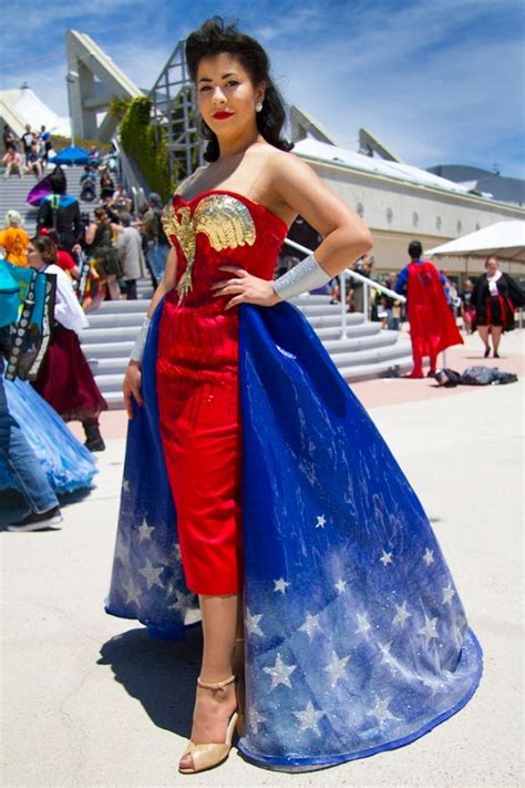 the most spectacular cosplay of comic con 2015 day three wonder woman cosplay comic con