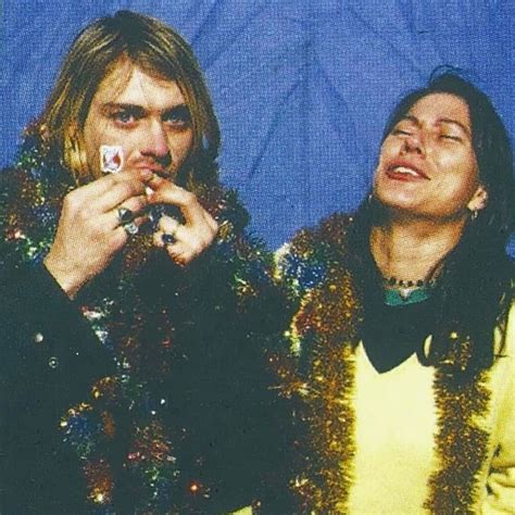 Pin By Mel On Kurt Kim Deal Kurt Cobain Musician