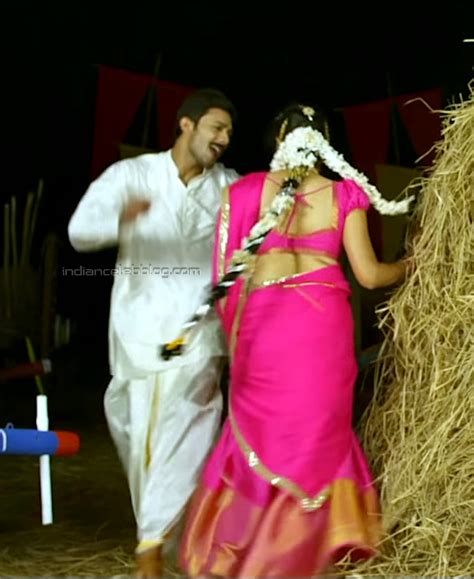 Vyoma Nandi Marala Telupana Priya Telugu Hot Saree Back Hd Stills Indiancelebblog Com