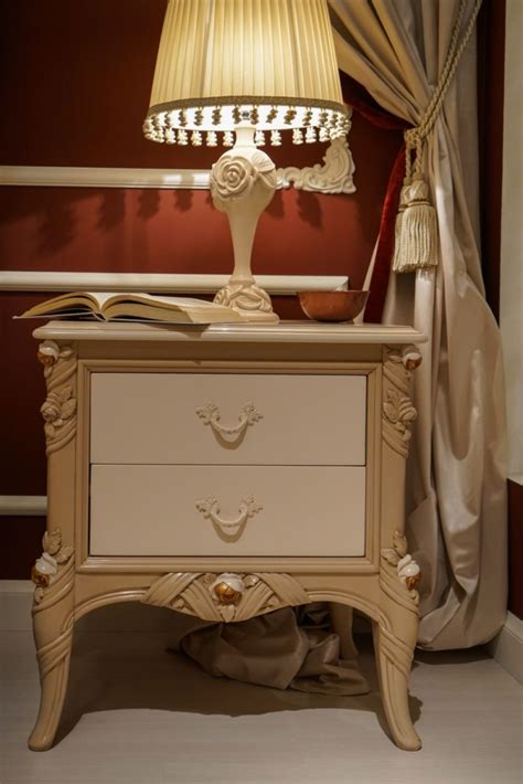 Details Make The Difference In Baroque Rococo Style Furniture