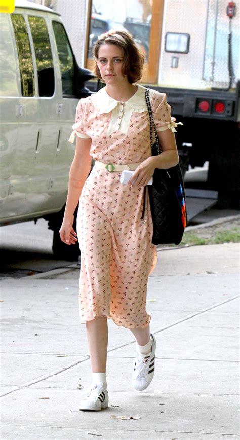 Kristen Stewart On The Set Of New Woody Allens Movie In New York 0908
