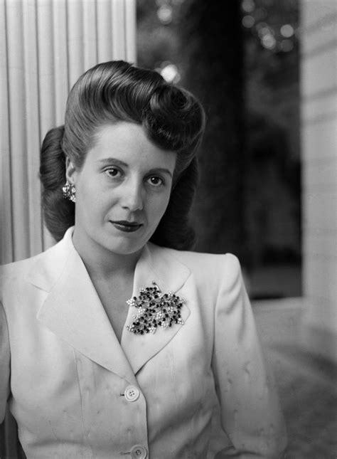 Eva Perón 1947 Vintage Hairstyles 1940s Hairstyles 40s Hairstyles