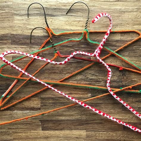 Crochet Hangers Set Of Wire Wrapped Yarn Red White Orange Etsy