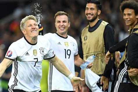 Equipe allemagne foot feminin liste des rencontres de l'équipe d'allemagne féminine de football. Euro - Allemagne - Les familles de l'équipe d'Allemagne
