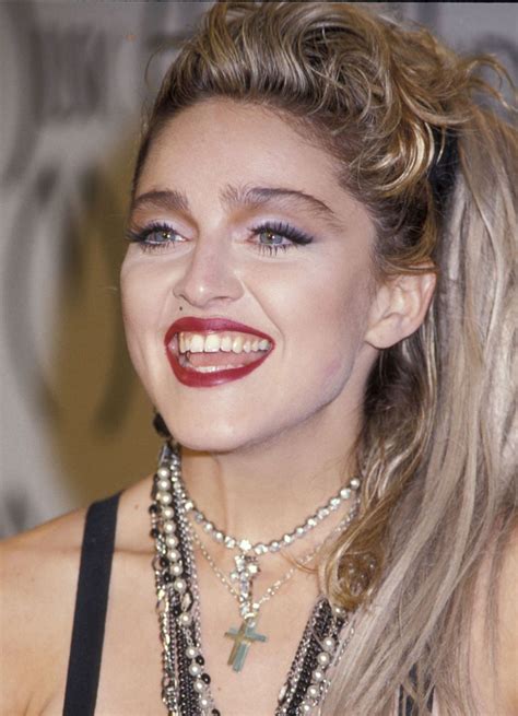 The Most Iconic Eye Makeup Looks Of All Time Madonna Hair Lady