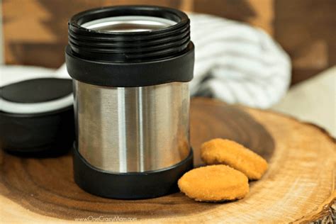 Kfc introduced its own brand of chicken nuggets, called kentucky nuggets in 1985. HOW TO KEEP CHICKEN NUGGETS WARM IN SCHOOL LUNCHBOX