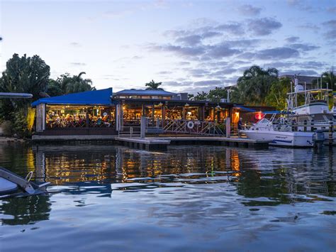 All 102 individually decorated rooms feature free. Our Restaurants in Naples - Cove Inn on Naples Bay