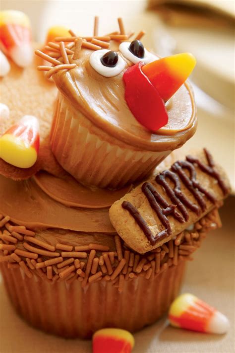 These turkey, autumn, and festive motifs will make your thanksgiving dessert table. 20 HQ Photos Turkey Cupcake Decorating Ideas - Thanksgiving Kids Craft Turkey Cupcakes Hgtv ...