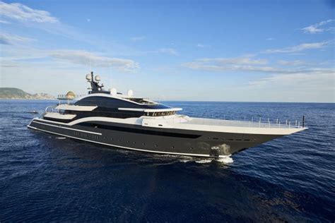 Luxury Yachts The Most Elegant Mega Yachts In The World Yachtworld