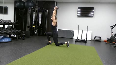 Overhead Reverse Lunges With Plate Youtube