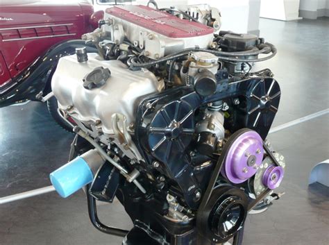 El Motor V6 Descripción Especificaciones Cantidad Características