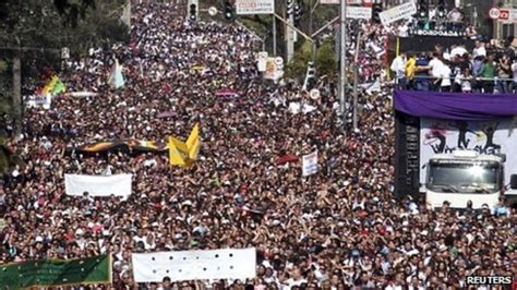 Brazil Evangelical Christians Hold Huge Sao Paulo Rally Bbc News