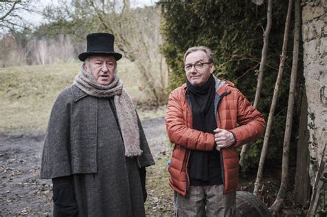 Filmografia, nagrody, biografia, wiadomości, ciekawostki. Vždycky dám na první pocit, na první seznámení, jsem ...