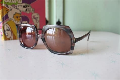 1970s Twiggy Mod Sunglasses Rare Twiggy Womens… Gem